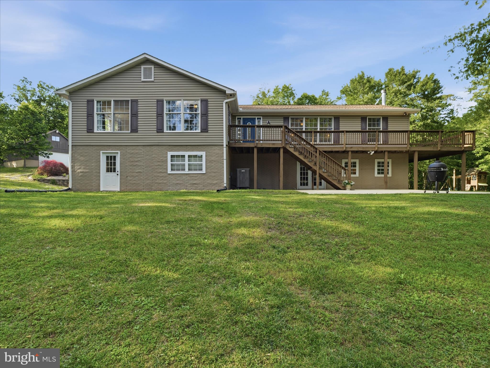286 Tub Run Hollow Road Hedgesville, WV 25427 - Photo 1 of 72