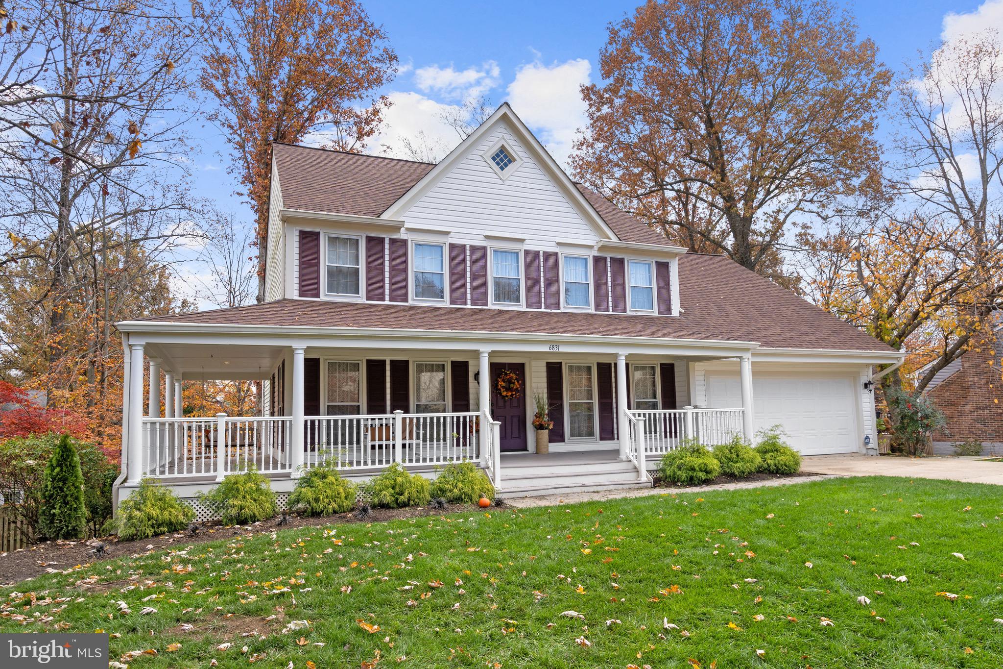 Welcome to 6831 Bluecurl Circle!