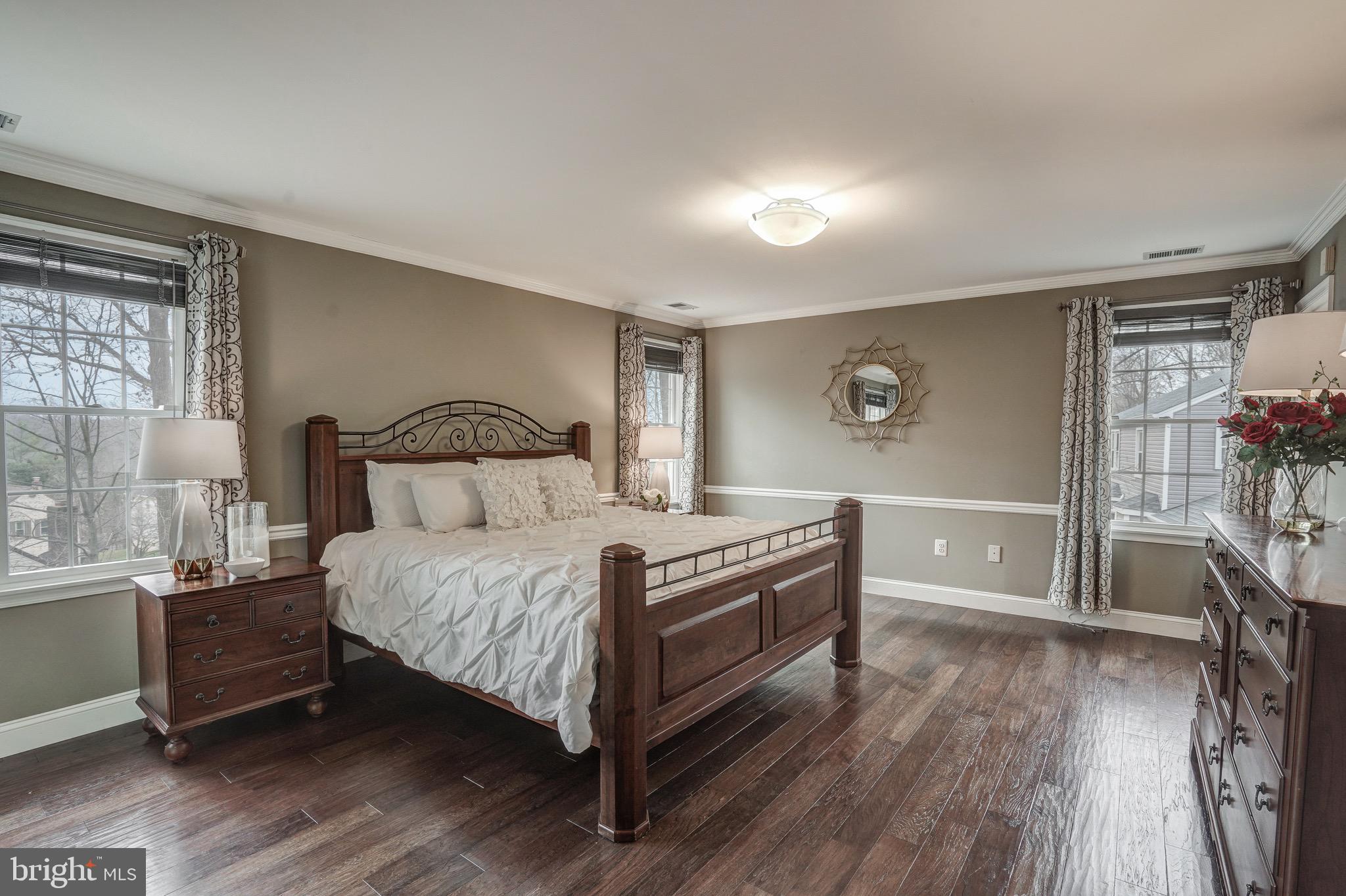 6831 Bluecurl Circle Springfield, VA 22152 - Photo 26 of 50 The bedroom level highlights 5 Bedrooms