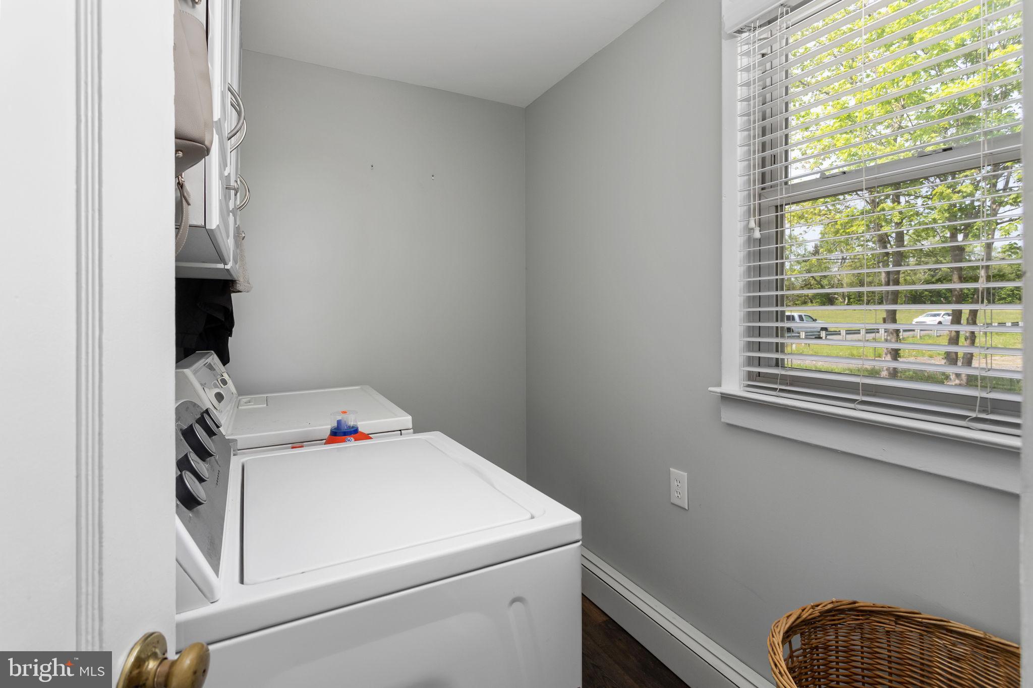 3950 Crosswicks Hamilton Square Road Hamilton, NJ 08691 - Photo 21 of 41 a utility room with dryer and washer
