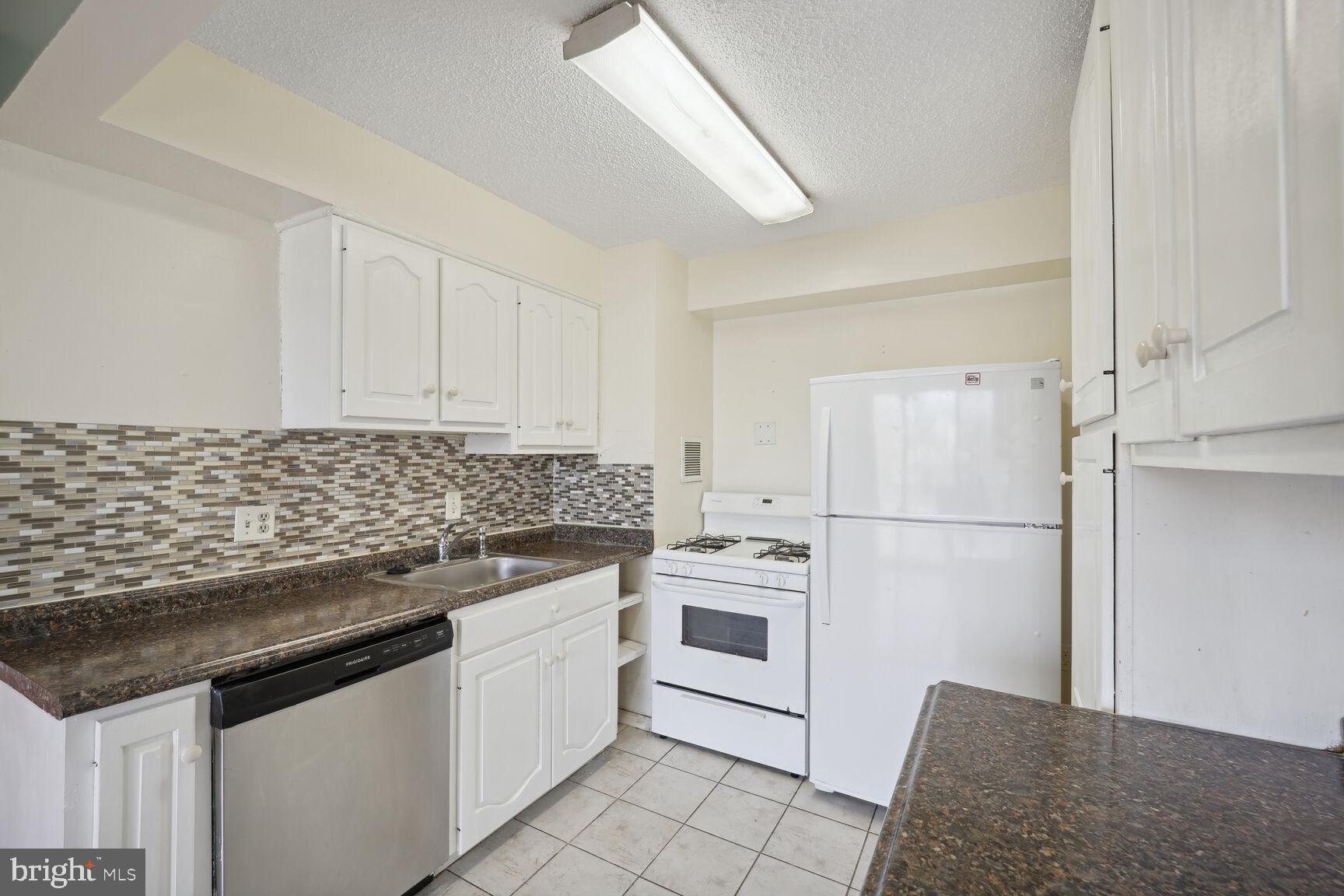 1830 Metzerott Road, Unit 205 Adelphi, MD 20783 - Photo 7 of 16 Kitchen