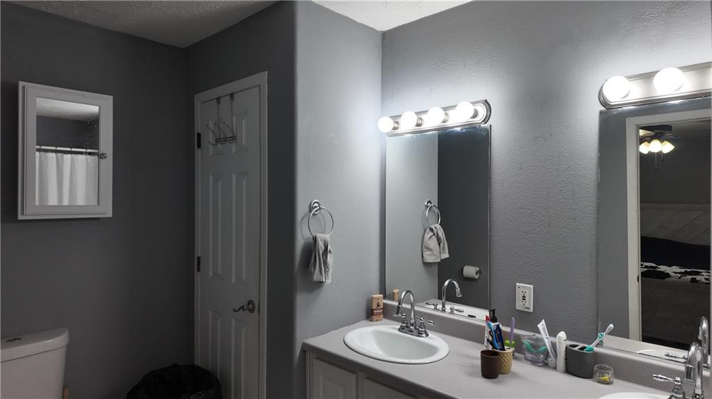 828 Birch Street Butler, MO 64730 - Photo 8 of 31
