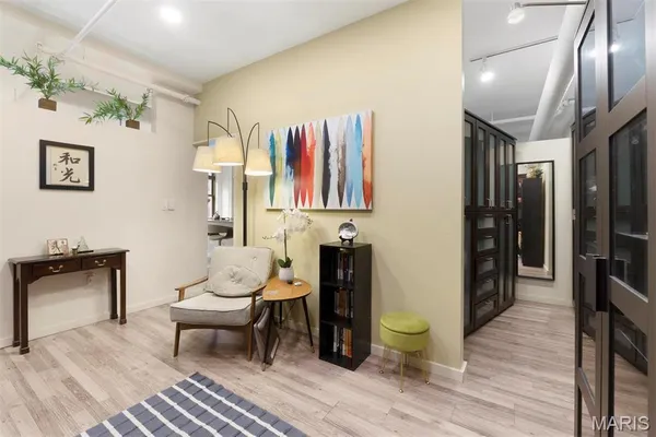 $264,000 | 915 Olive Street, Unit 1011, St. Louis, MO 63101