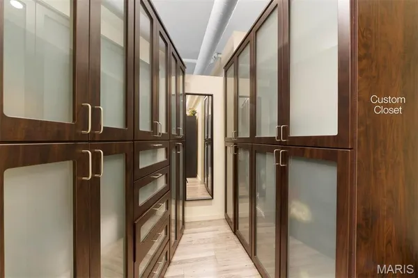 $264,000 | 915 Olive Street, Unit 1011, St. Louis, MO 63101