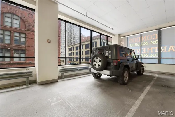 $264,000 | 915 Olive Street, Unit 1011, St. Louis, MO 63101