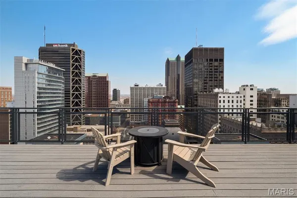 $264,000 | 915 Olive Street, Unit 1011, St. Louis, MO 63101