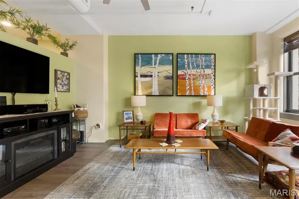 $264,000 | 915 Olive Street, Unit 1011, St. Louis, MO 63101