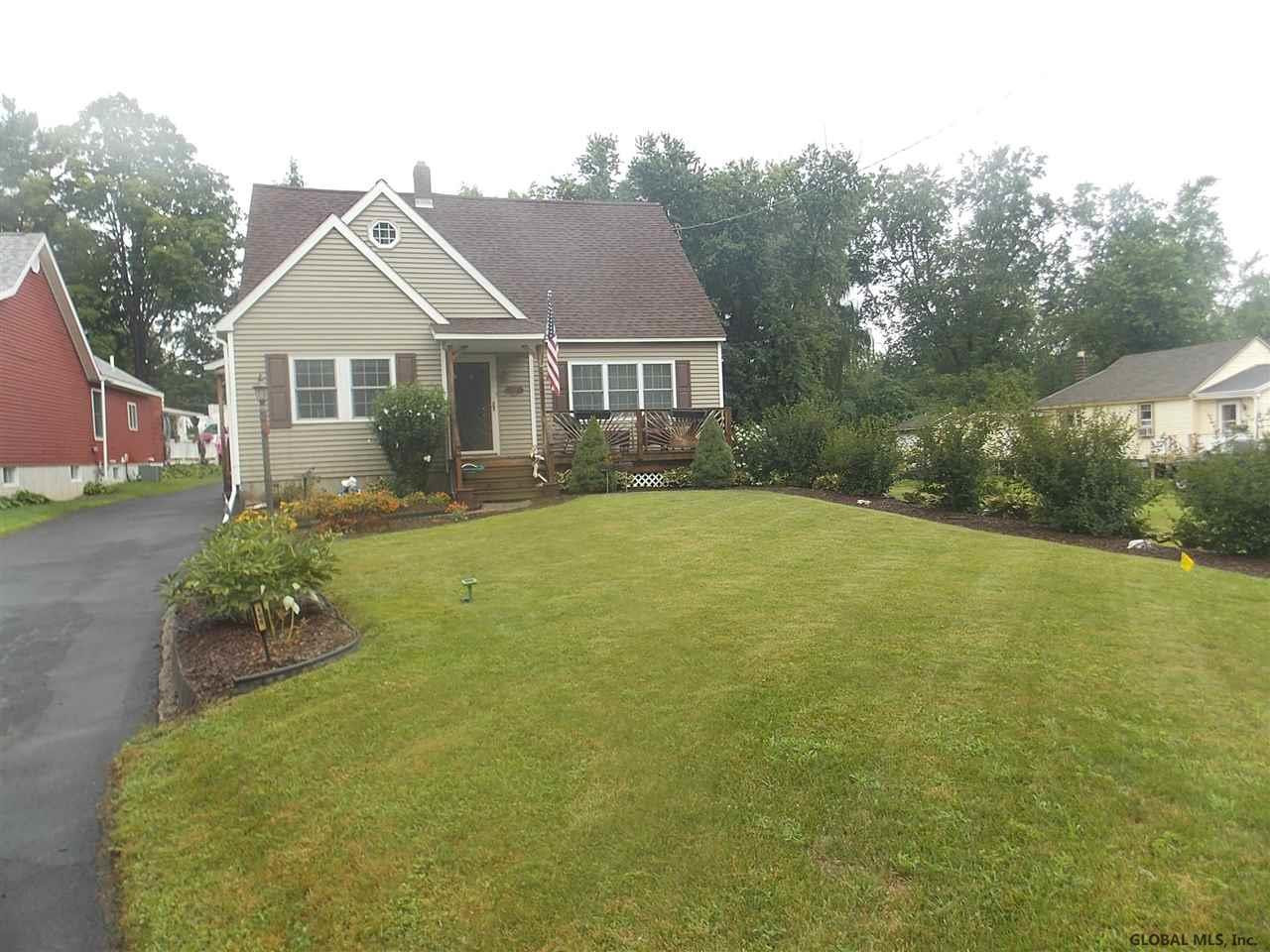 105 Central Taurus Road Schenectady, NY 12304 - Photo 1 of 23 Photo 1