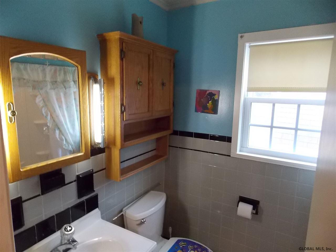 105 Central Taurus Road Schenectady, NY 12304 - Photo 11 of 23 Photo 11