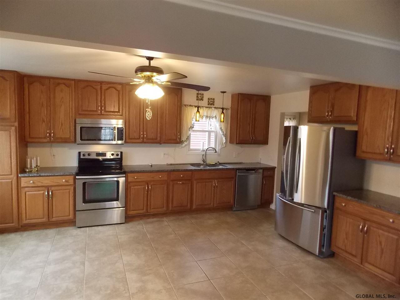 105 Central Taurus Road Schenectady, NY 12304 - Photo 8 of 23 Photo 8