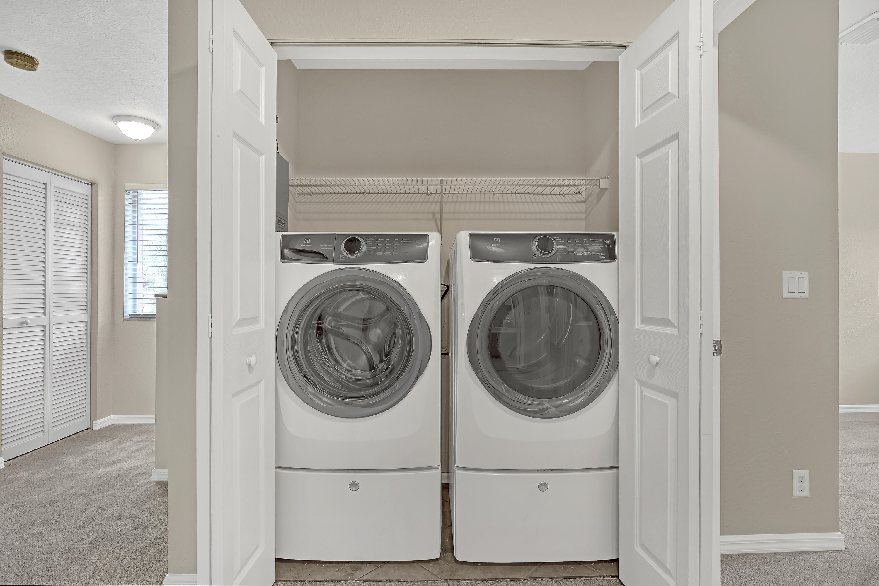 296 Southeast Bloxham Way Stuart, FL 34997 - Photo 22 of 44 296 SE Bloxham (23)