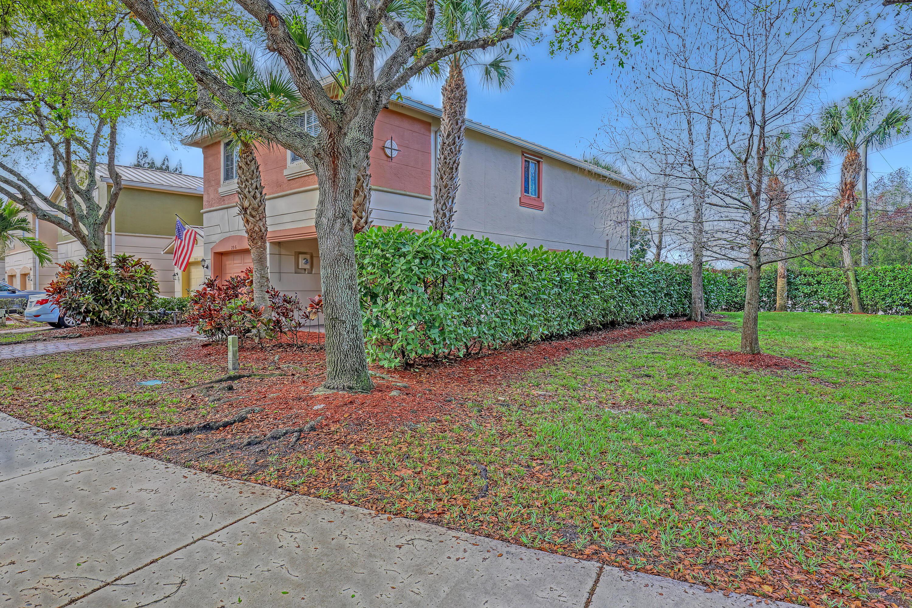 296 Southeast Bloxham Way Stuart, FL 34997 - Photo 3 of 44 296 SE Bloxham (3)