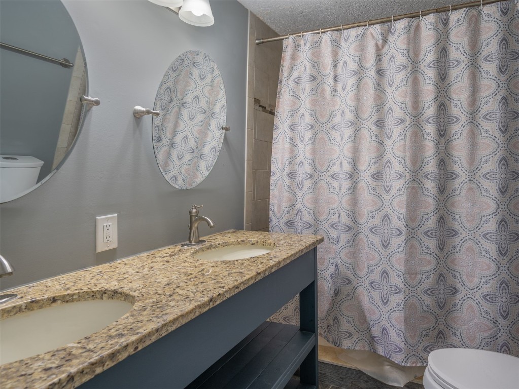 14200 Grover Road Jacksonville, FL 32226 - Photo 13 of 26 Primary Bath