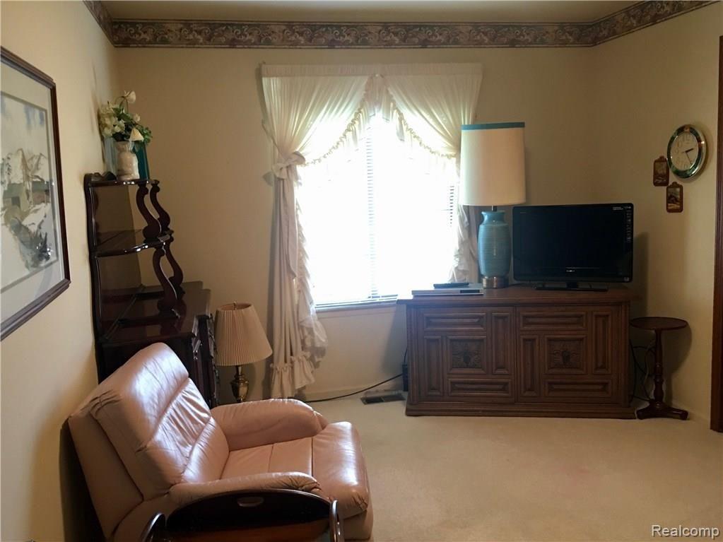 232 Meadow Ln Circle Rochester Hills, MI 48307 - Photo 11 of 20