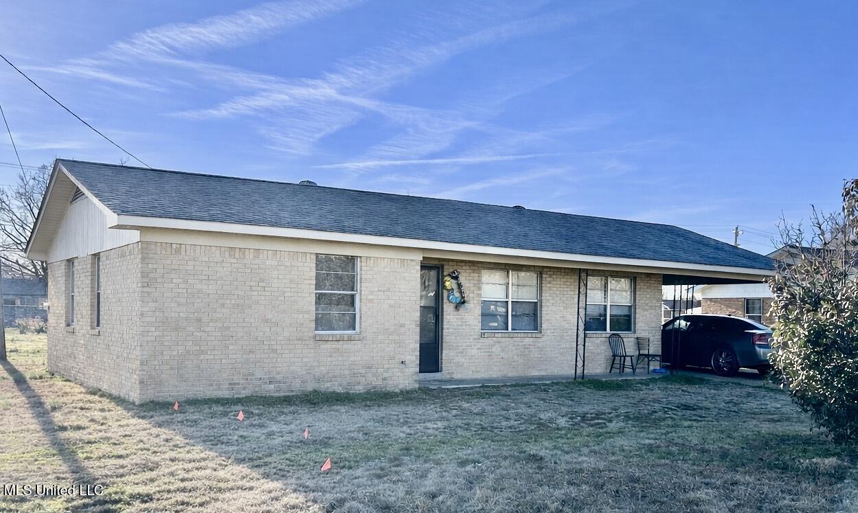 11F1BCDB-7464-495B-B321-E1AABC465C3C