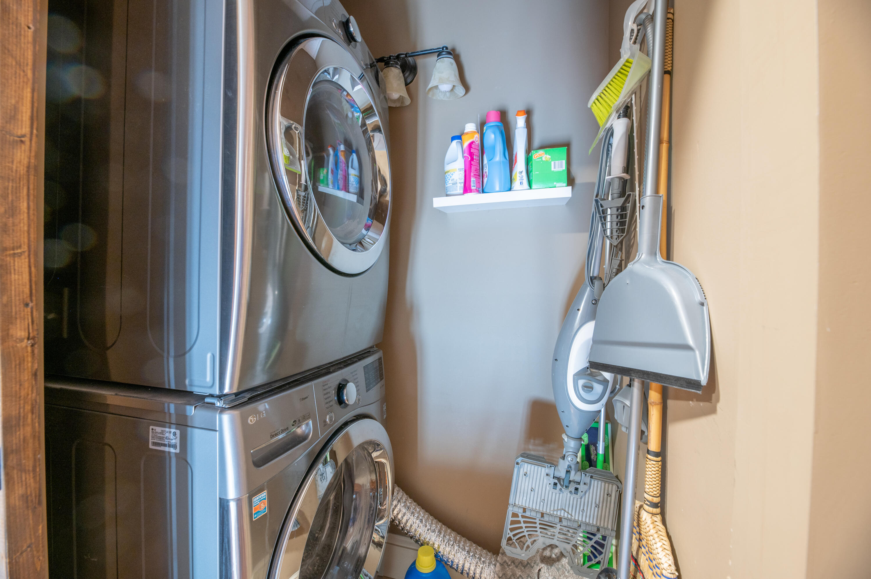 89 Water Street, Unit 2 Hallowell, ME 04347 - Photo 25 of 30 Laundry Area