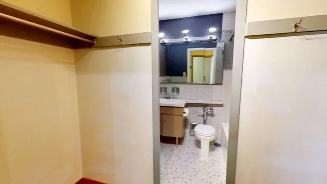 $1,800 | 3550 North Lake Shore Drive, Unit 727, Chicago, IL 60657