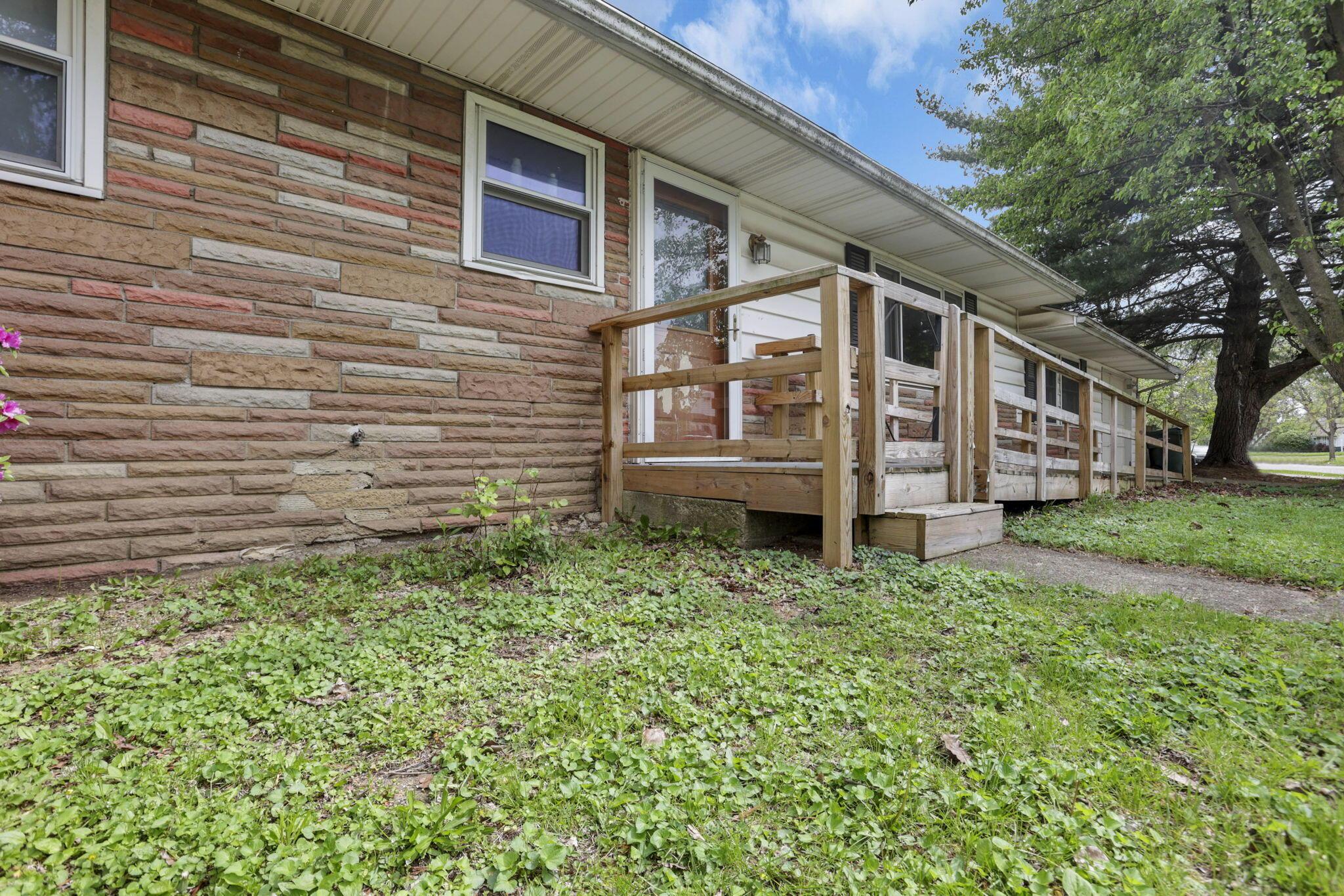 916 South Hampton Road Columbus, OH 43227 - Photo 29 of 29 4-web-or-mls-0D3A8077