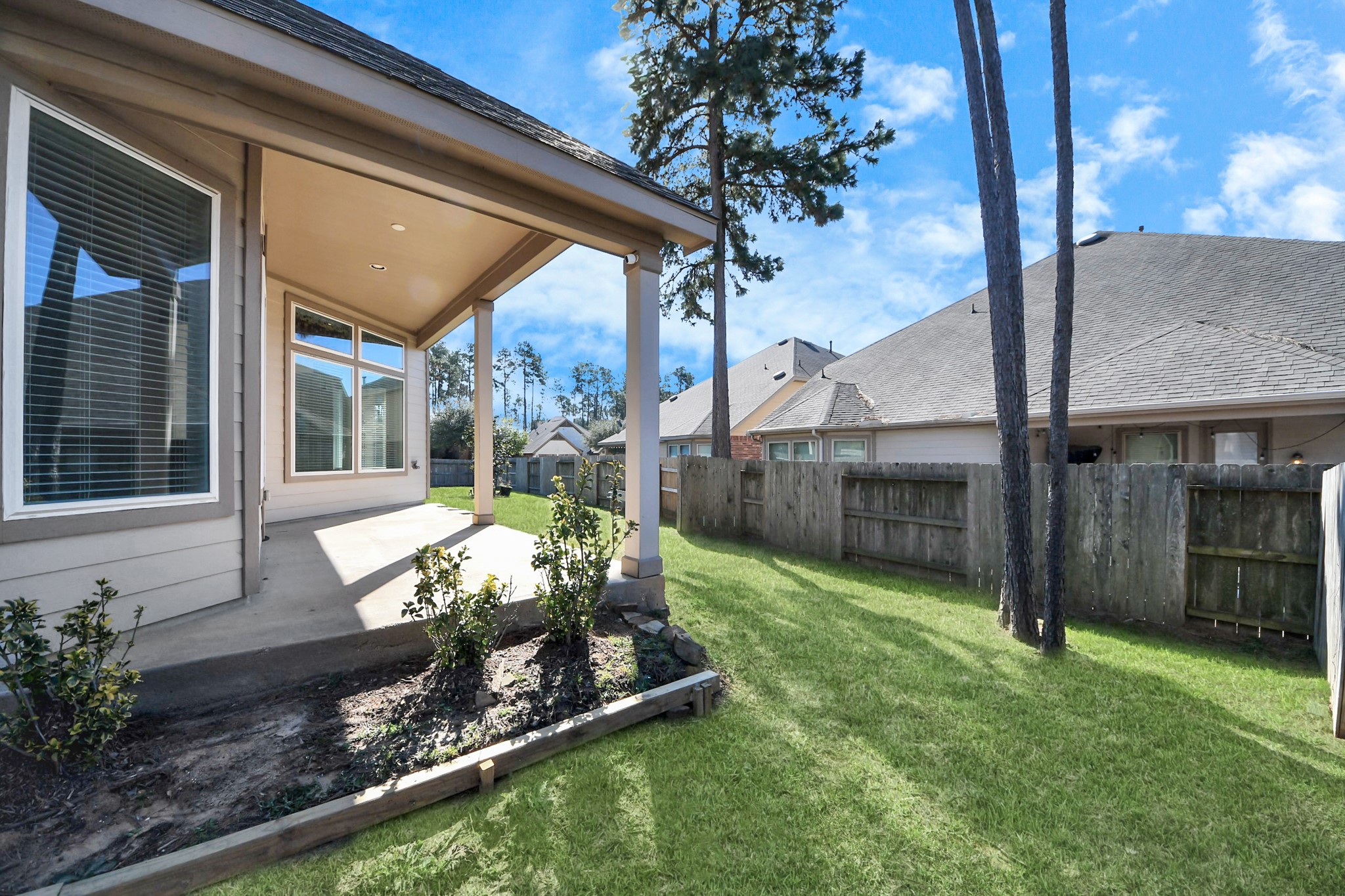 1947 Parnevik Place Conroe, TX 77304 - Photo 7 of 37
