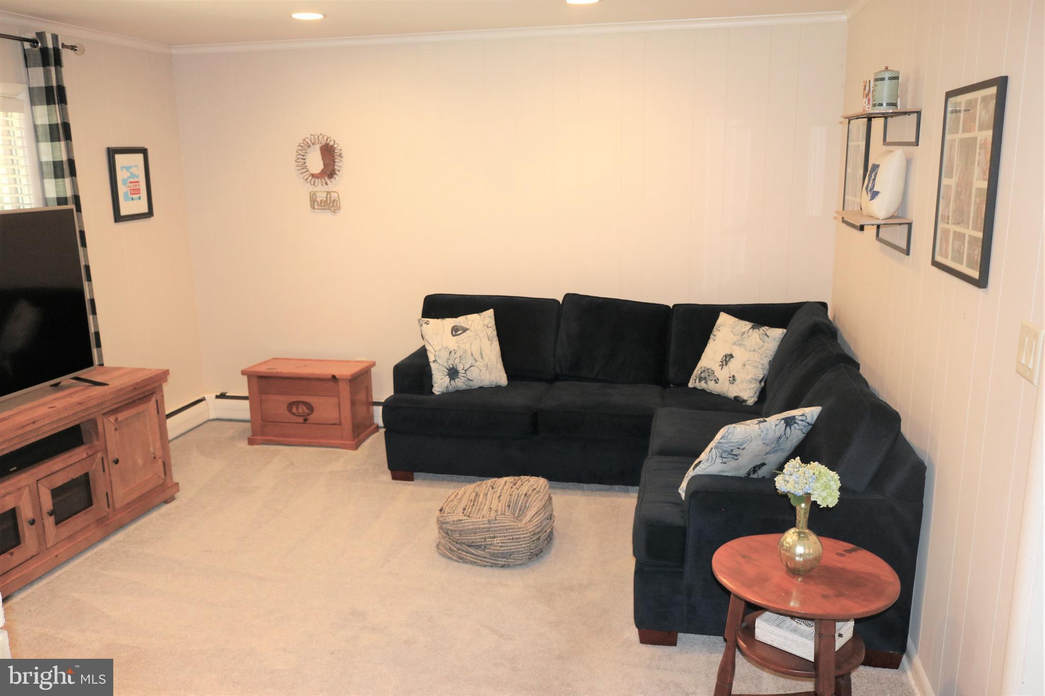 1509 Riverside Drive Salisbury, MD 21801 - Photo 11 of 34 Family room