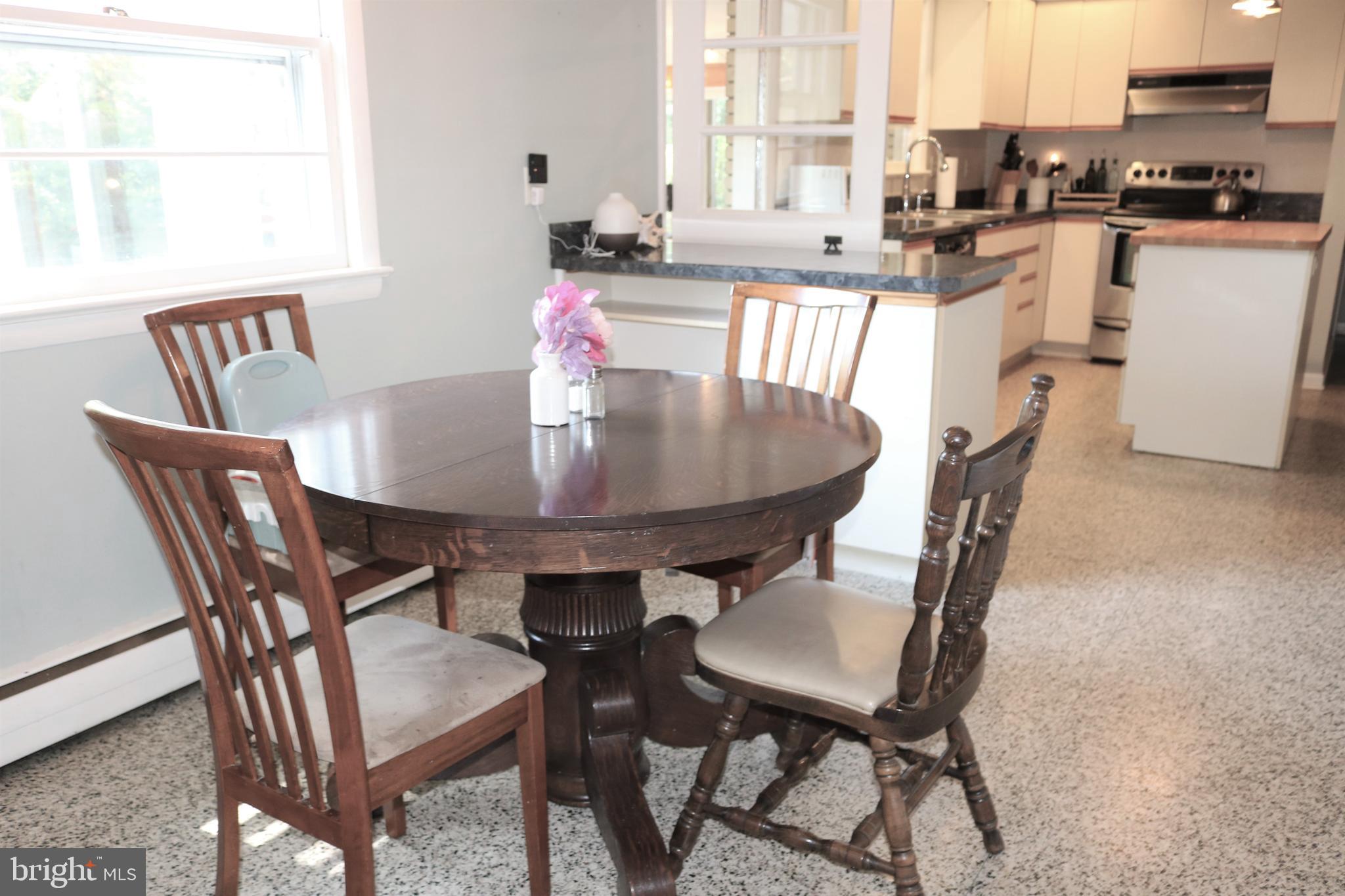 1509 Riverside Drive Salisbury, MD 21801 - Photo 5 of 34 Eat in kitchen