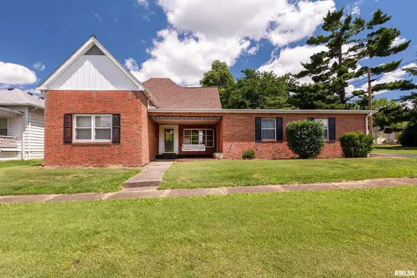 $135,000 | 1408 McHaney Street, Eldorado, IL 62930