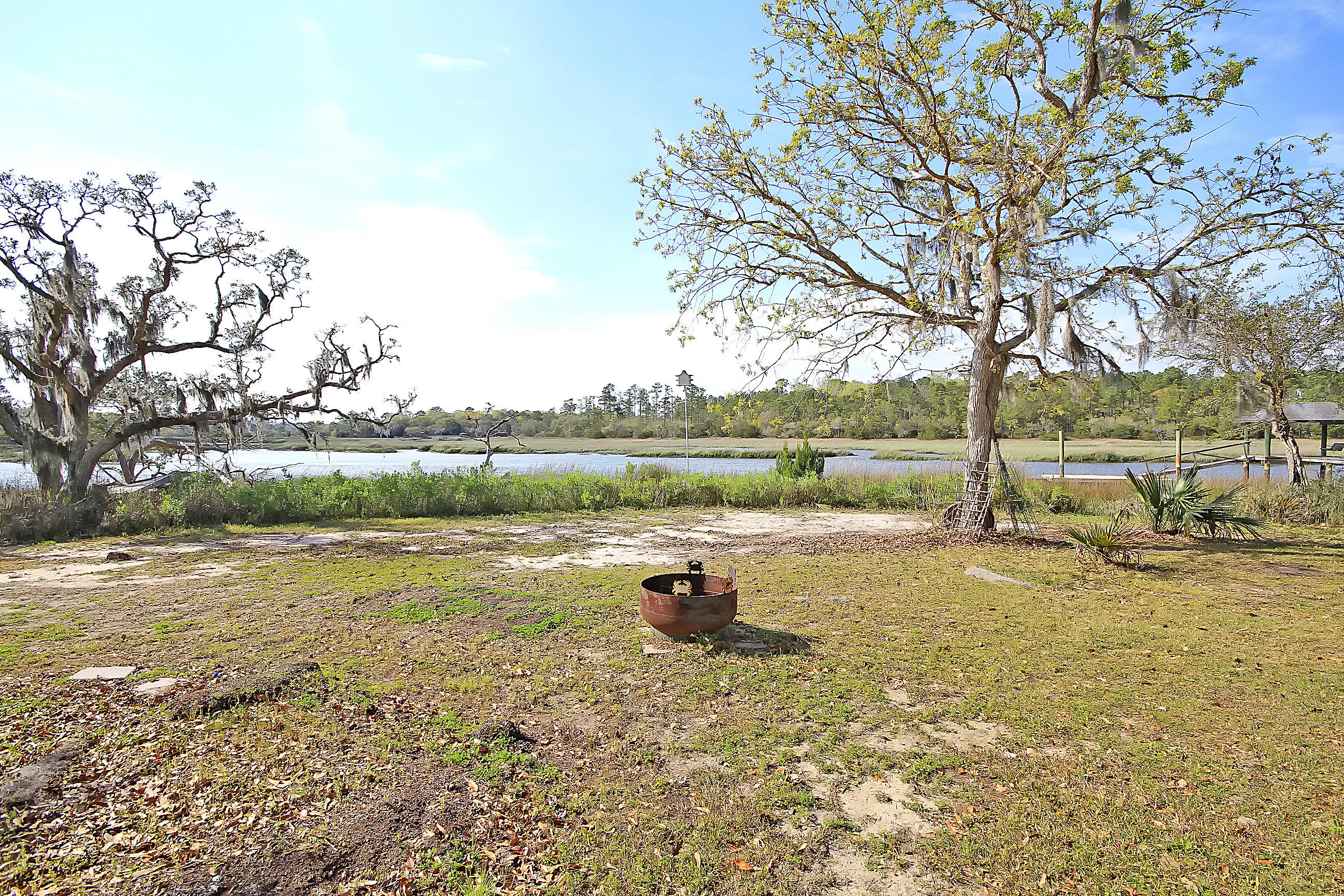 8040 White Point Road Hollywood, SC 29449 - Photo 23 of 49 ADJACENT BUILDABLE WATERFRONT LOT