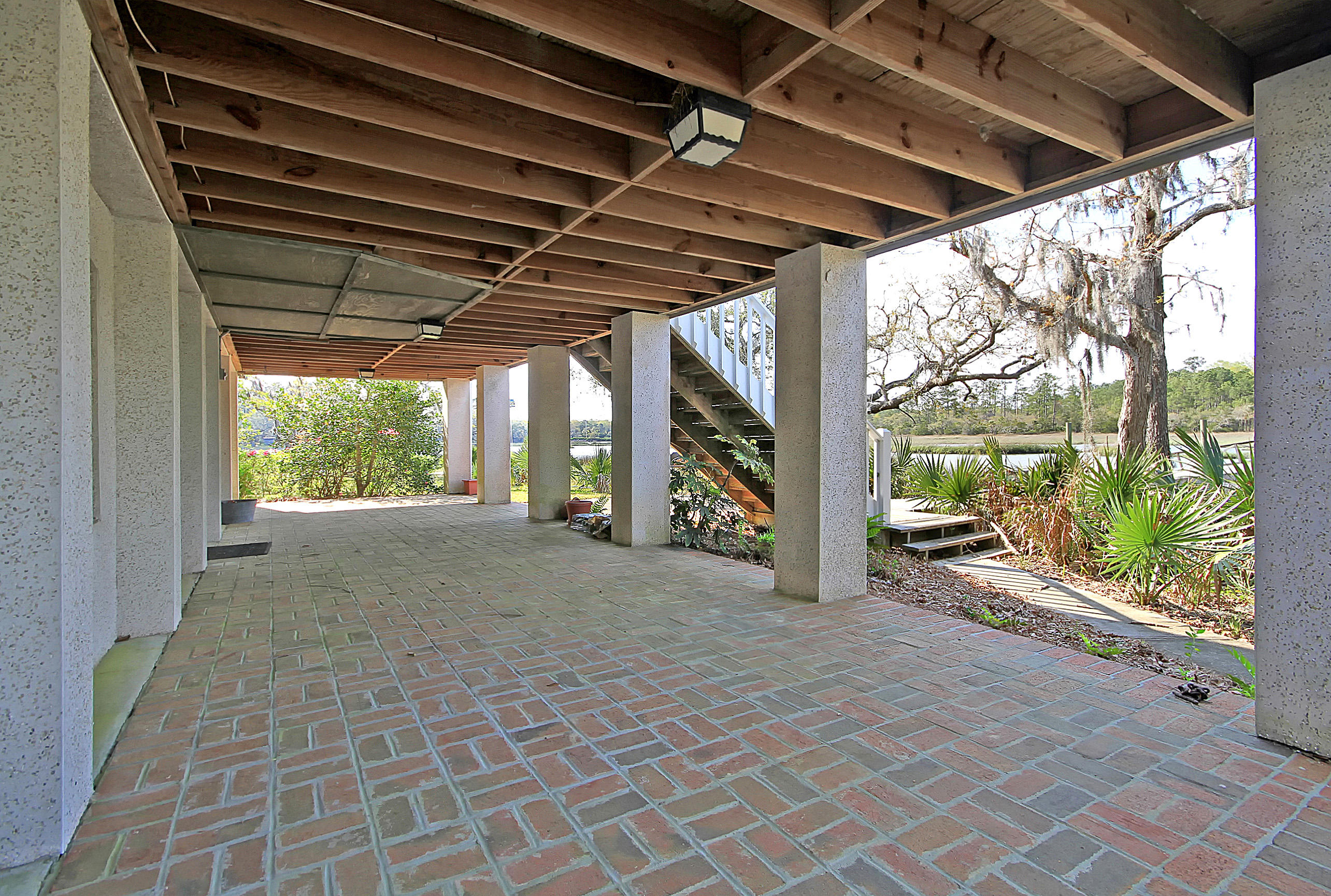 8040 White Point Road Hollywood, SC 29449 - Photo 45 of 49 Covered Patio