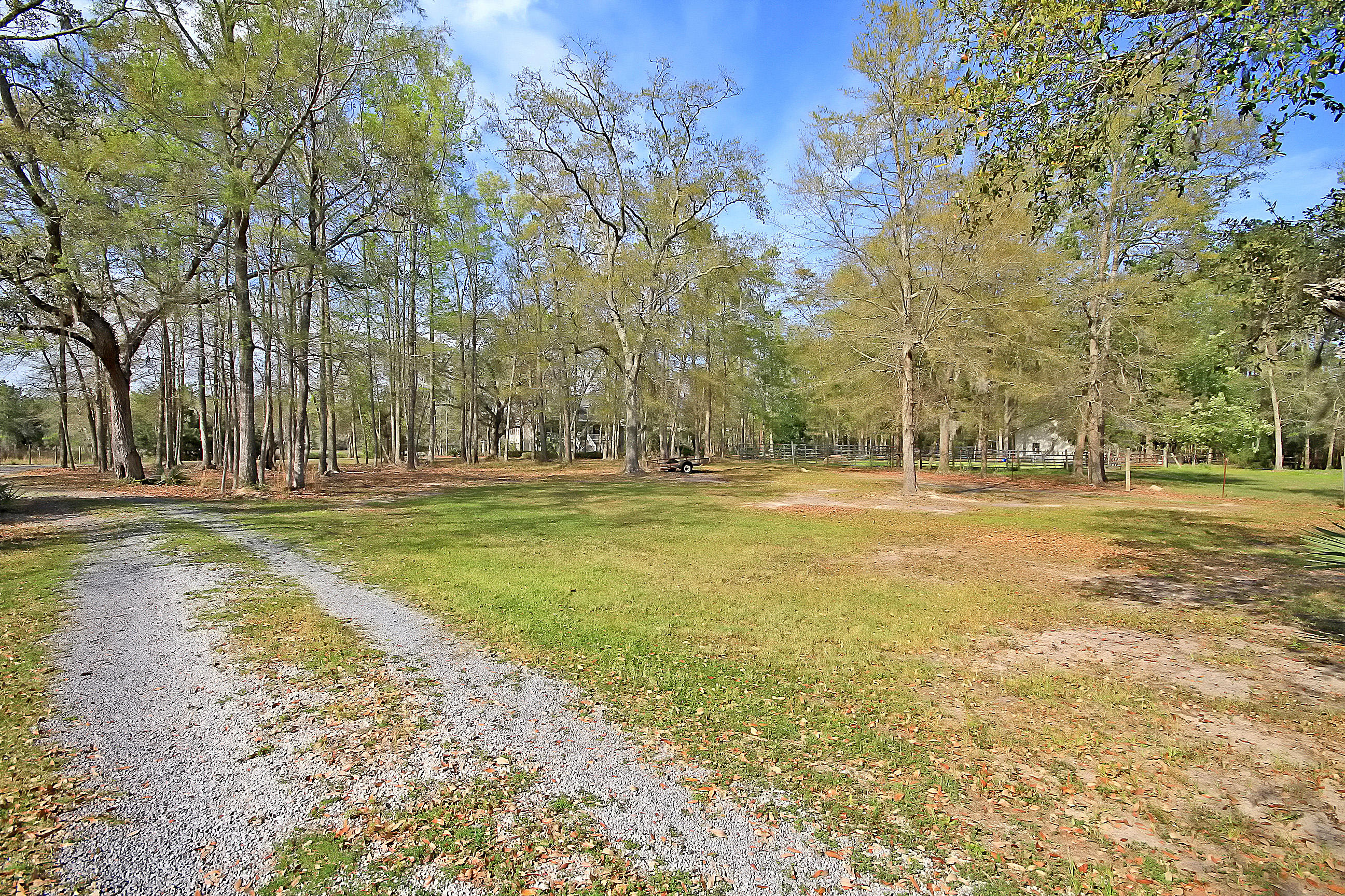 8040 White Point Road Hollywood, SC 29449 - Photo 6 of 49 Private & Spacious Entry