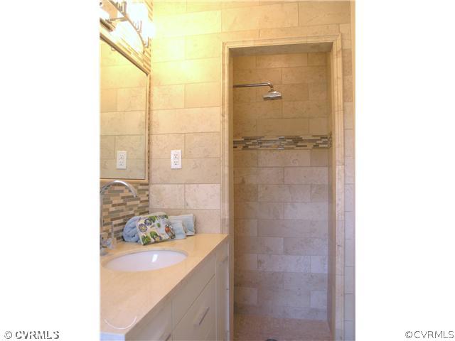 2901 Skipton Road Richmond, VA 23225 - Photo 11 of 21 Master Bath - Marble topped, wall hung vaniity, be
