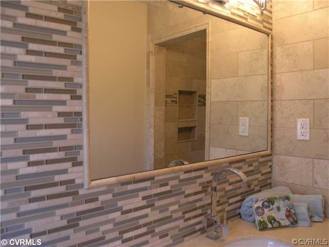 2901 Skipton Road Richmond, VA 23225 - Photo 12 of 21 Master Bath - Inset mirror, modern faucet and a vi