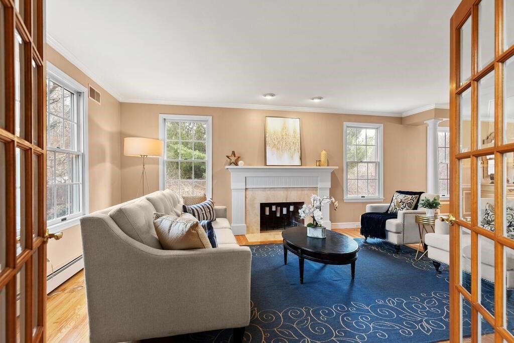 2 Ellingson Road Bedford, MA 01730 - Photo 13 of 37