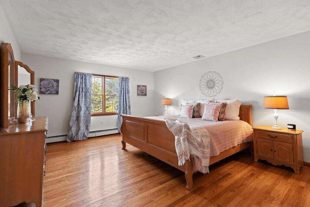 2 Ellingson Road Bedford, MA 01730 - Photo 20 of 37