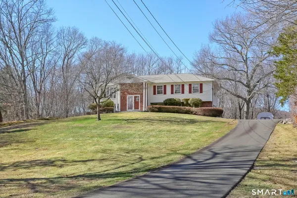 $680,000 | 34 Jockey Hollow Road, Monroe, CT 06468