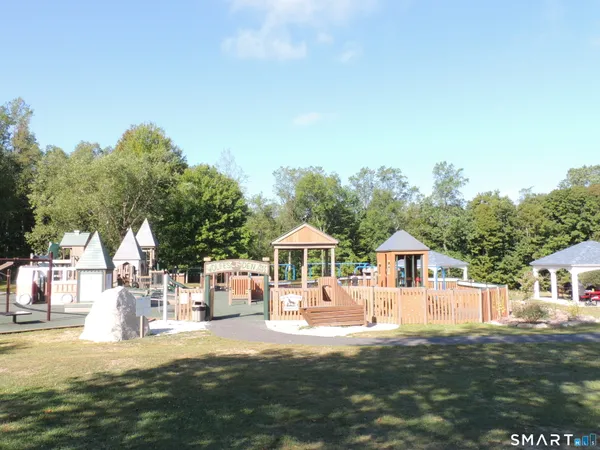 $675,000 | 34 Jockey Hollow Road, Monroe, CT 06468