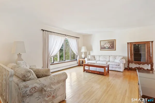 $675,000 | 34 Jockey Hollow Road, Monroe, CT 06468