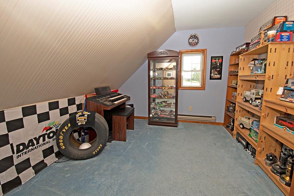 104 Rea Road Avella, PA 15312 - Photo 16 of 25 2ND OF 3 UPPER LEVEL BEDROOMS