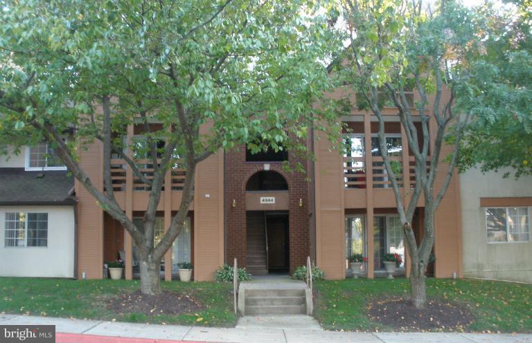 4910 Columbia Road, Unit 4 Columbia, MD 21044 - Photo 1 of 29 Exterior (Front)