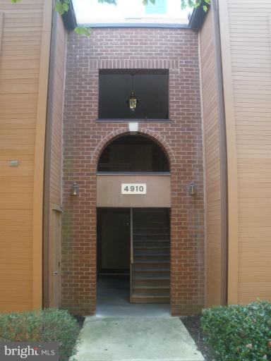 4910 Columbia Road, Unit 4 Columbia, MD 21044 - Photo 3 of 29 Exterior (General)