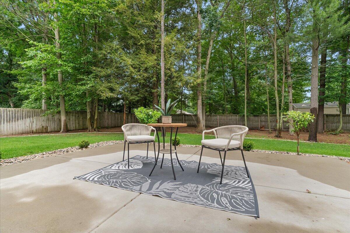 14455 Manor Road Grand Haven, MI 49417 - Photo 7 of 39 10-14455 Manor Rd, Grand Haven, Michigan