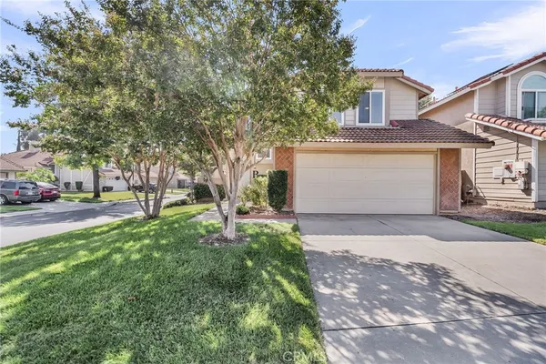 $565,000 | 1105 West Victoria Street, Rialto, CA 92376