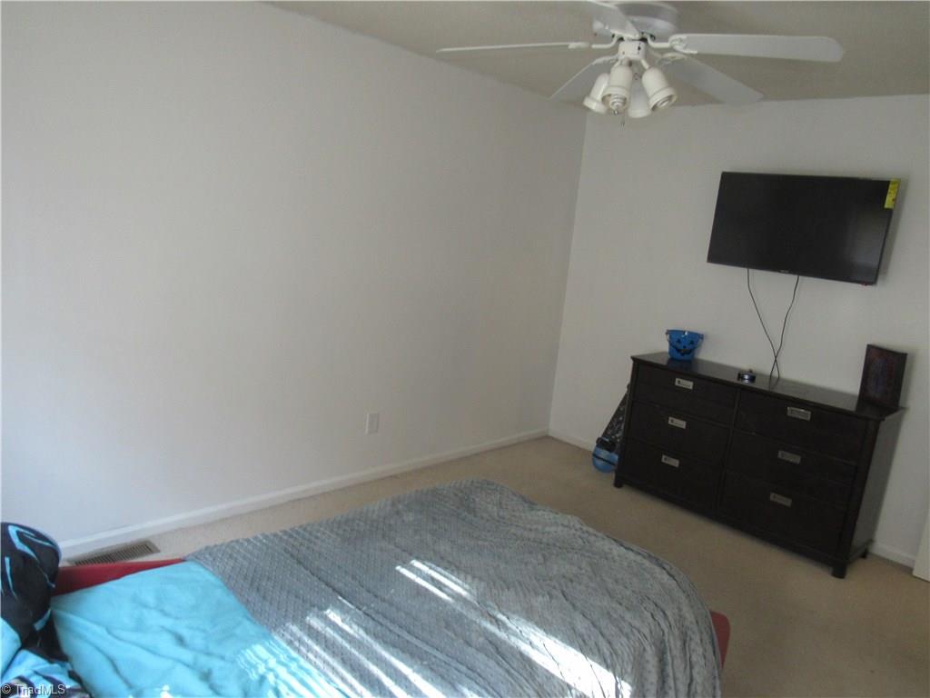 5805 Running Ridge Road Greensboro, NC 27407 - Photo 18 of 26 Gallery Image 18