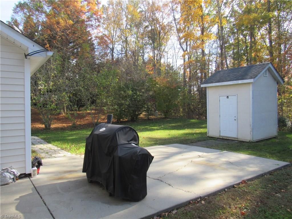 5805 Running Ridge Road Greensboro, NC 27407 - Photo 25 of 26 Gallery Image 25