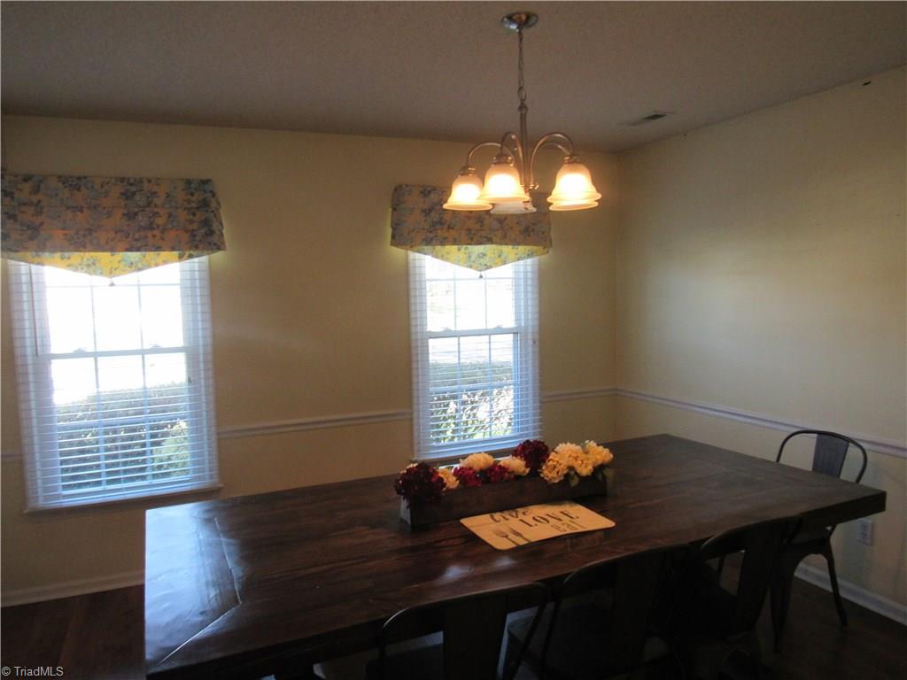 5805 Running Ridge Road Greensboro, NC 27407 - Photo 8 of 26 Gallery Image 8