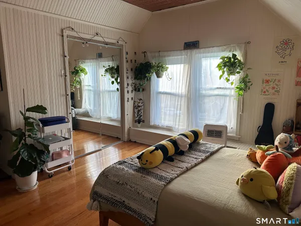 $2,300 | 345 Main Street, Wallingford, CT 06492