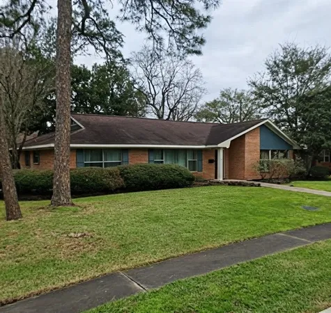 $2,800 | 5238 Kinglet Street, Houston, TX 77035