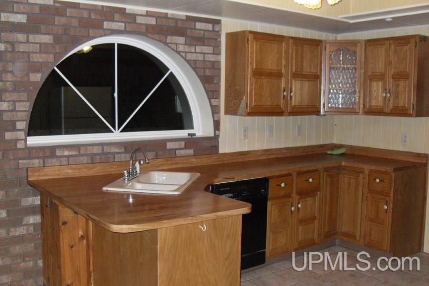 1244 Scharstrom Road Manistique, MI 49854 - Photo 8 of 11 Gallery Image 8