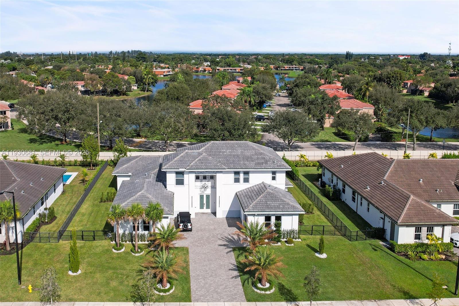 11035 North Sierra Rnch Drive Davie, FL 33324 - Photo 3 of 81