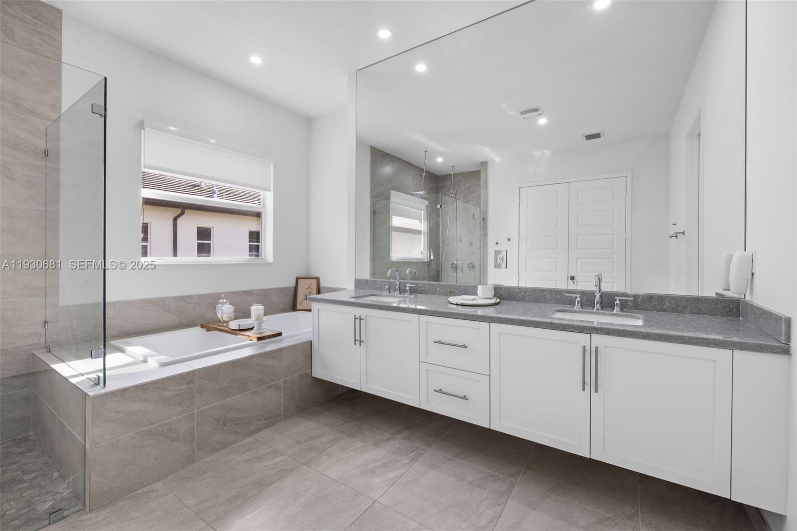 11035 North Sierra Rnch Drive Davie, FL 33324 - Photo 34 of 81