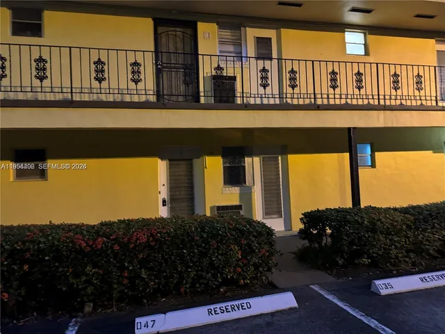 $1,500 | 2800 Northeast 203rd Street, Unit 6, Aventura, FL 33180